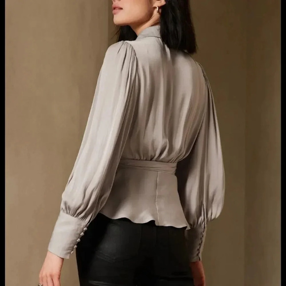 COPY - Banana Republic wrap tie blouse - Picture 3 of 6